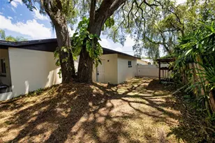 7128 Wrenwood Cir, Tampa, FL 33617 - Photo 29