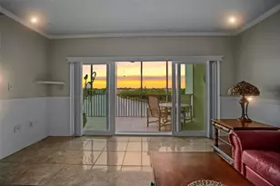 6450 Shoreline Dr, Saint Petersburg, FL 33708 - Photo 9