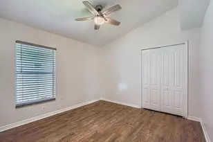 6921 Waterbrook Ct, Gibsonton, FL 33534 - Photo 19