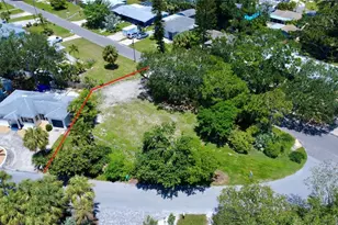 4725 Trade Winds Dr S, Gulfport, FL 33711 - Photo 1