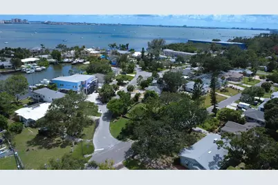 4725 Trade Winds Drive S, Gulfport, FL 33711 - Photo 9