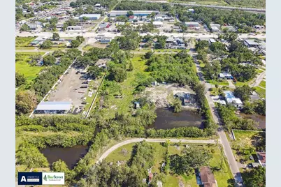 4713 El Camino Blanco Boulevard, Tampa, FL 33619 - Photo 17