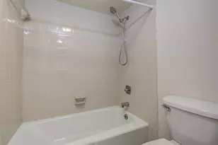 5940 Pelican Bay Plaza S, Gulfport, FL 33707 - Photo 21