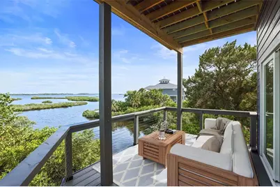 10701 Pine Island Drive, Weeki Wachee, FL 34607 - Photo 11