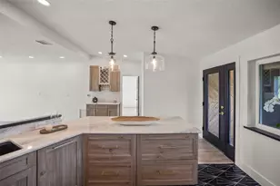 10701 Pine Island Dr, Weeki Wachee, FL 34607 - Photo 31