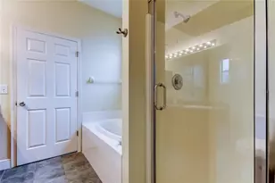 6101 Lanshire Dr, Tampa, FL 33634 - Photo 23