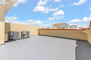 141 175th Ave E, Redington Shores, FL 33708 - Photo 3