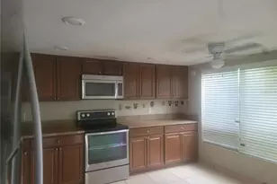 5125 Puritan Cir, Tampa, FL 33617 - Photo 15