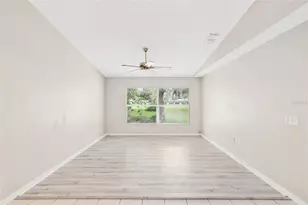 37227 Grassy Hill Ln, Dade City, FL 33525 - Photo 7