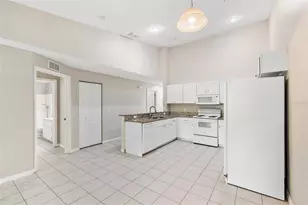 37227 Grassy Hill Ln, Dade City, FL 33525 - Photo 5