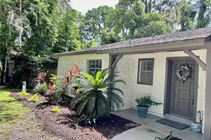 17017 Paula Ln, Lutz, FL 33558 - Photo 11