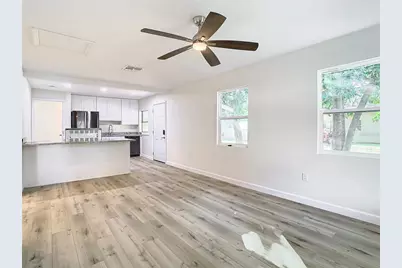 2101 E Ellicott Street, Tampa, FL 33610 - Photo 5