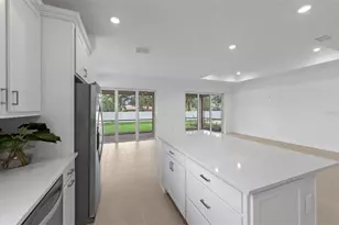 6982 Minneola Ct, Nokomis, FL 34275 - Photo 9