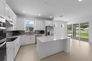 6982 Minneola Ct, Nokomis, FL 34275 - Photo 7