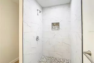 2101 E Ellicott St, Tampa, FL 33610 - Photo 13