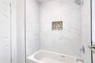 2101 E Ellicott St, Tampa, FL 33610 - Photo 17