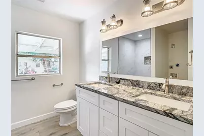 2101 E Ellicott Street, Tampa, FL 33610 - Photo 11