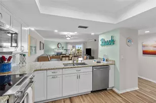 18400 Gulf Blvd, Indian Shores, FL 33785 - Photo 11