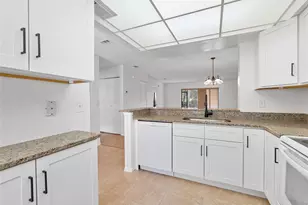 316 Kelsey Way, Sun City Center, FL 33573 - Photo 5