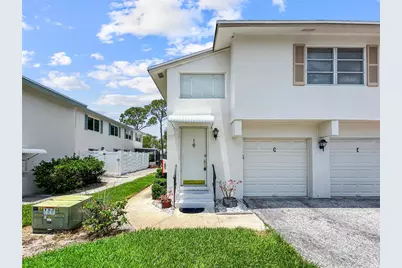 3265 40th Way S #E, Saint Petersburg, FL 33711 - Photo 5