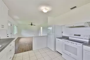 106 W North Branch Rd, Ruskin, FL 33570 - Photo 9