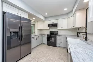 3700 Alabama Ave NE, Saint Petersburg, FL 33703 - Photo 9