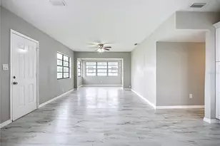6228 Florida Cir W, Apollo Beach, FL 33572 - Photo 9