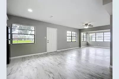 6228 Florida Circle W, Apollo Beach, FL 33572 - Photo 7