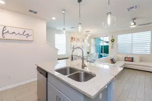 2760 Emory Sound Pl, Brandon, FL 33510 - Photo 25