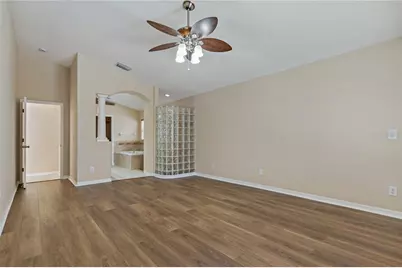 8211 Canyon Creek Way, Tampa, FL 33647 - Photo 15