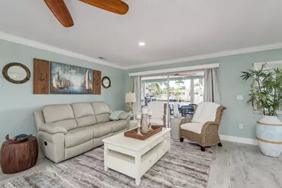 3301 Seaway Drive, New Port Richey, FL 34652 - Photo 7