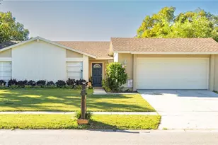 419 Bloomingfield Dr, Brandon, FL 33511 - Photo 1