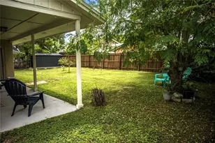 419 Bloomingfield Dr, Brandon, FL 33511 - Photo 27