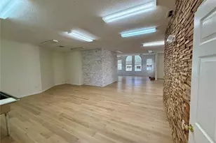 4426 5th St W, Bradenton, FL 34207 - Photo 13