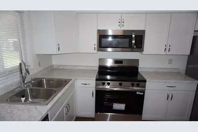 717 75th Street N, Saint Petersburg, FL 33710 - Photo 13