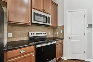 8320 Manor Club Cir, Tampa, FL 33647 - Photo 17