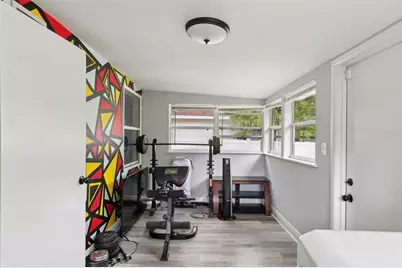 4081 41st Avenue N, Saint Petersburg, FL 33714 - Photo 7