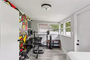 4081 41st Ave N, Saint Petersburg, FL 33714 - Photo 7