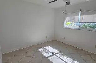 175 174th Terrace Dr E, Redington Shores, FL 33708 - Photo 15