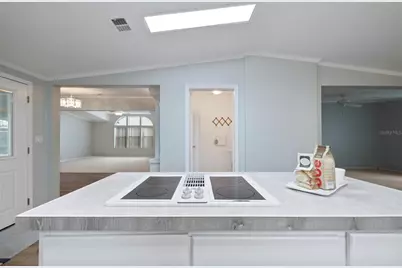 37729 Neukom Avenue, Zephyrhills, FL 33541 - Photo 11