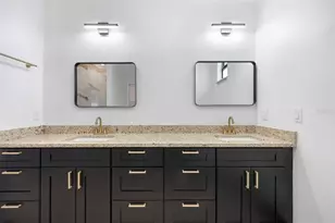 8421 Marlanas Pl, Tampa, FL 33637 - Photo 19