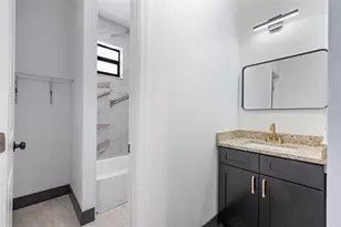 8421 Marlanas Pl, Tampa, FL 33637 - Photo 21