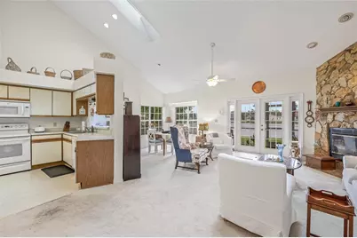 699 Malta Court NE, Saint Petersburg, FL 33703 - Photo 17