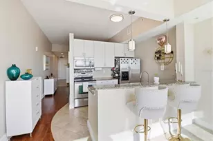 101 S Eola Dr, Orlando, FL 32801 - Photo 11