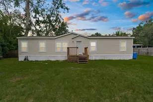 7312 Manhattan Dr, Tampa, FL 33625 - Photo 3