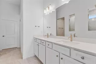 1683 Valier Pt, Zephyrhills, FL 33541 - Photo 9