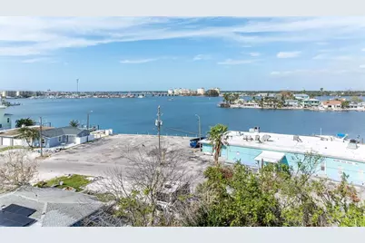 14200 E Parsley Drive, Madeira Beach, FL 33708 - Photo 5