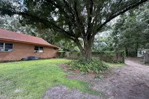 3011 S Wiggins Rd, Plant City, FL 33566 - Photo 3