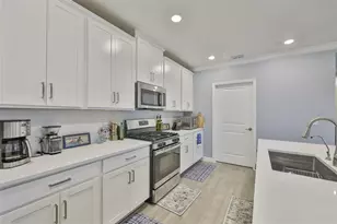 17255 Holly Wl Ave, Wimauma, FL 33598 - Photo 7