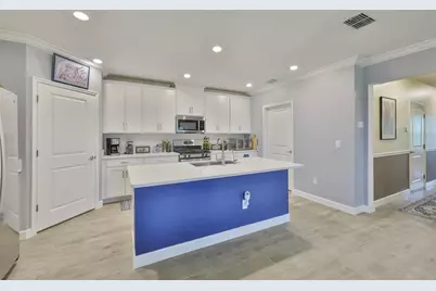 17255 Holly Well Avenue, Wimauma, FL 33598 - Photo 15